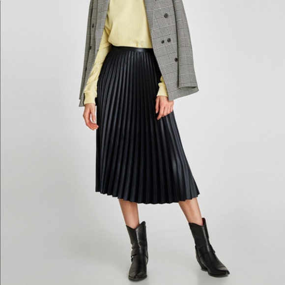 ❤️NWT ZARA HIGH WAIST GREEN PLEATED MIDI SKIRT - Picture 2 of 8